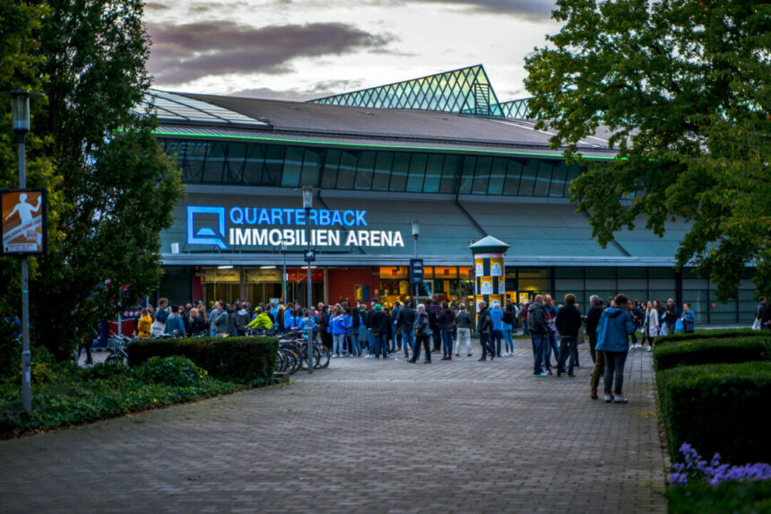 Chris Norman: Quarterback Immo. Arena