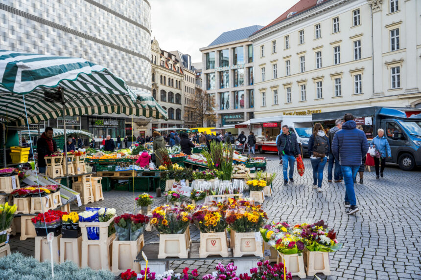 Wochenmarkt: Richard-Wagner-Platz