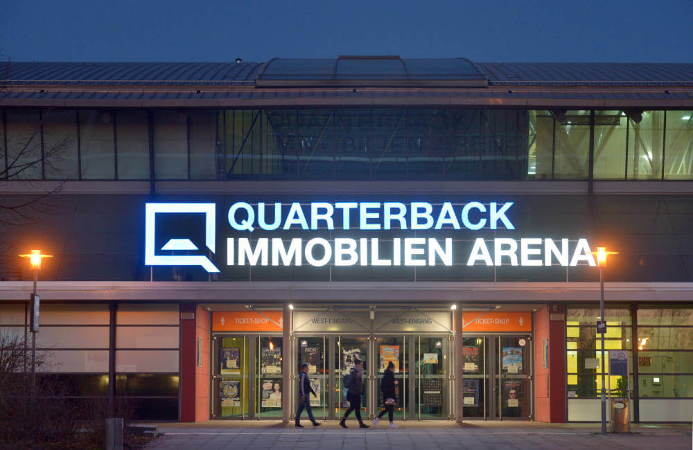 Rin & Schmyt: Quarterback Immo. Arena