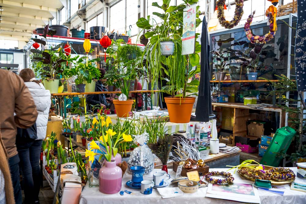 Flohmarkt: Café Pfusch