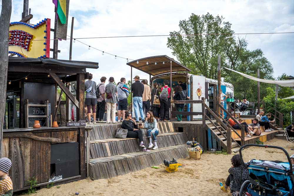 Opening Heiter bis Wolkig