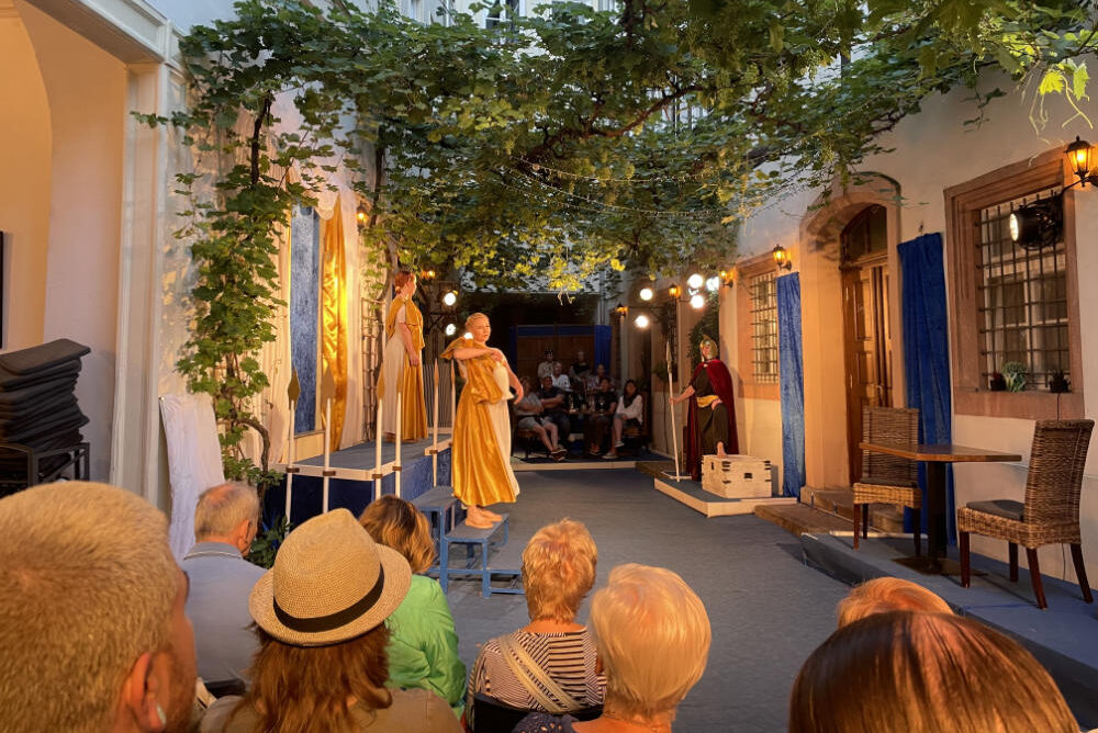 Schauspiel Leipzig Open Air Theater: Ich denk schon wieder (nur an Dich)