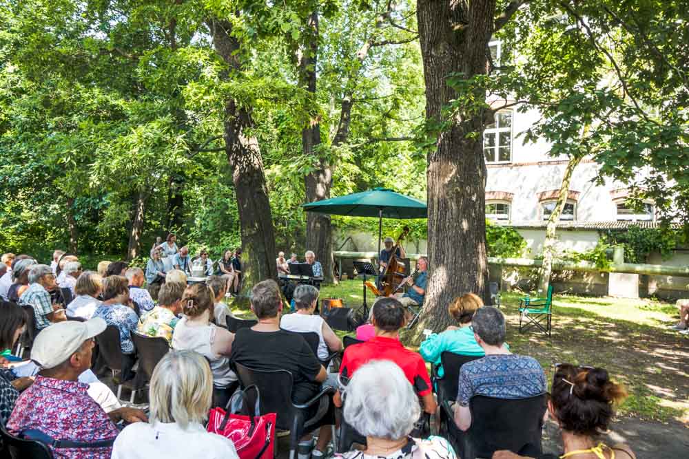 Anthony Ulbrich & Alice: Botanischer Garten