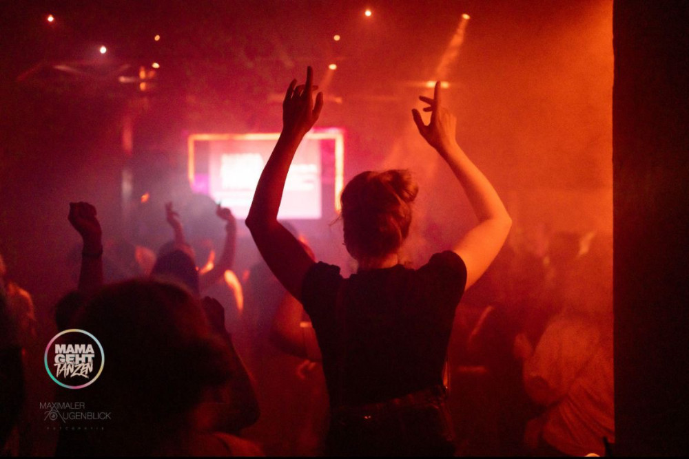MAMAGEHTTANZEN - Black Edition: Club Velvet