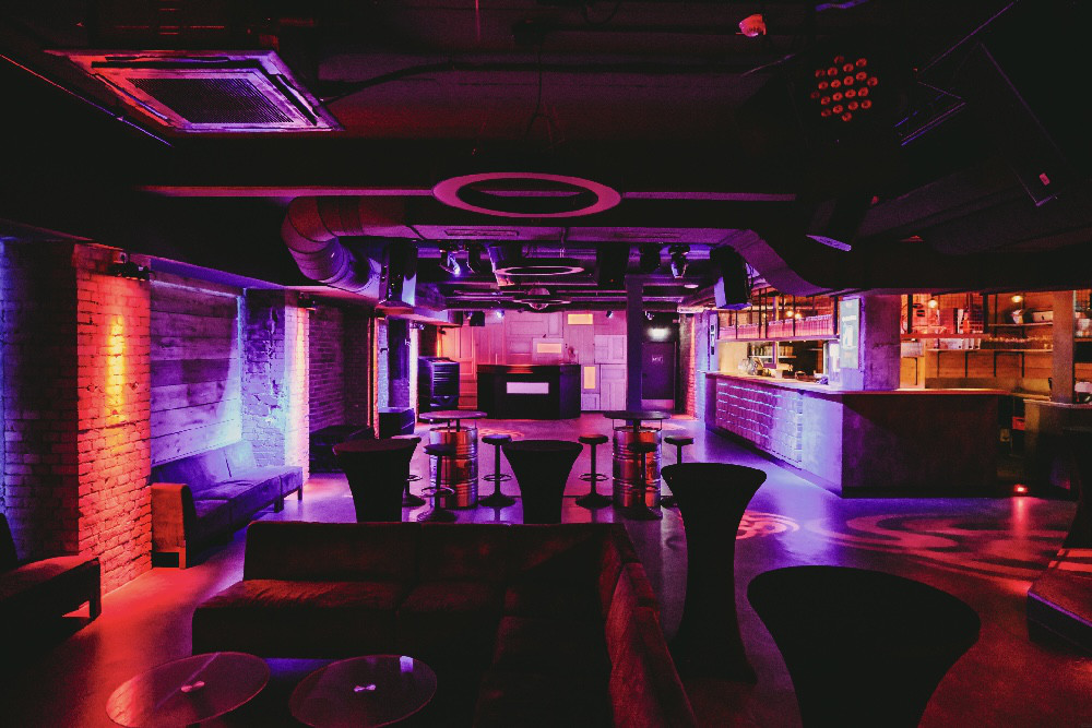 Silvesterparty im Barfusz 2025/26