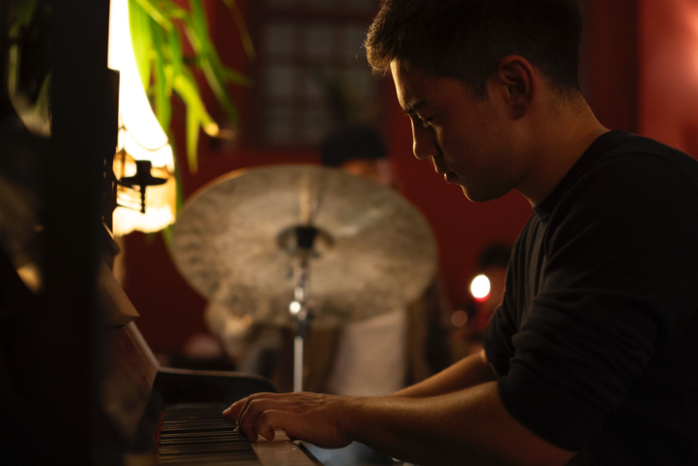 Monday jazz - Axis 5: Time loading