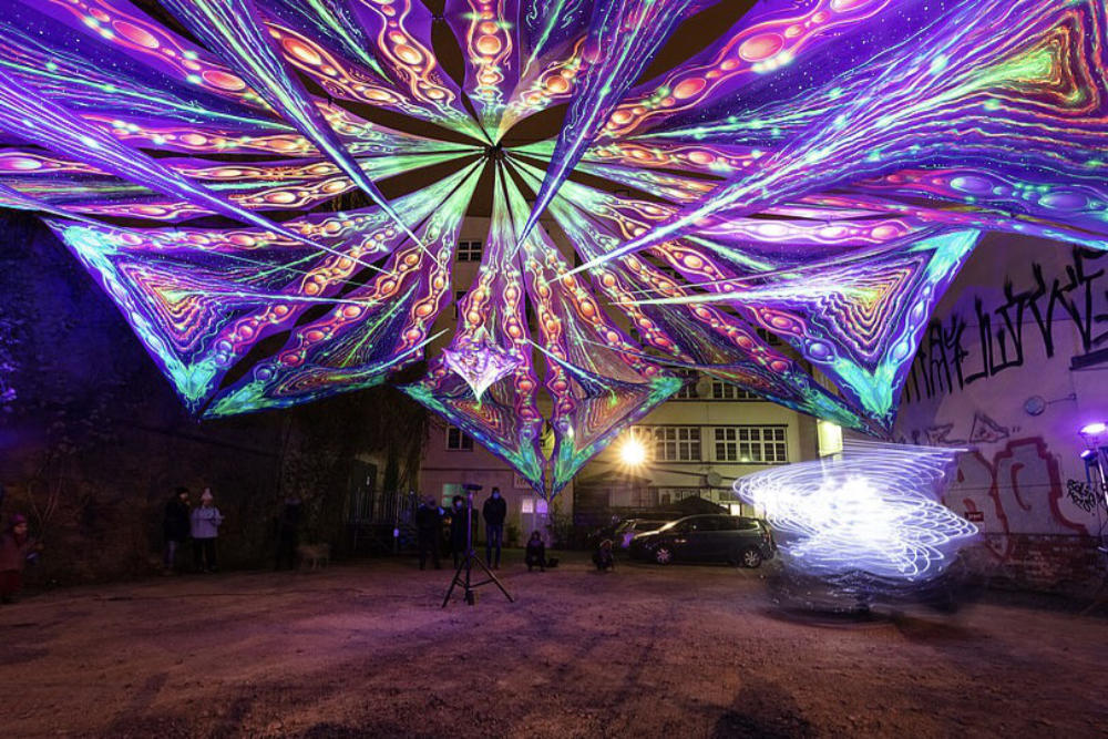 Lichtspiele des Westens: Boulevard Heine