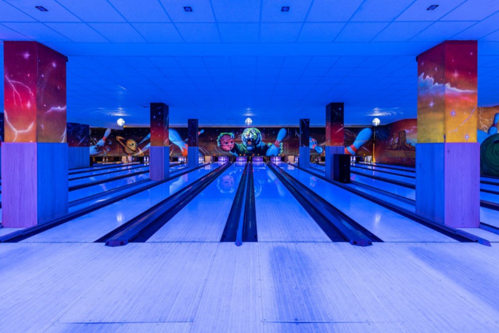 Tenthirty X Bowlingparty: Starlight Bowling