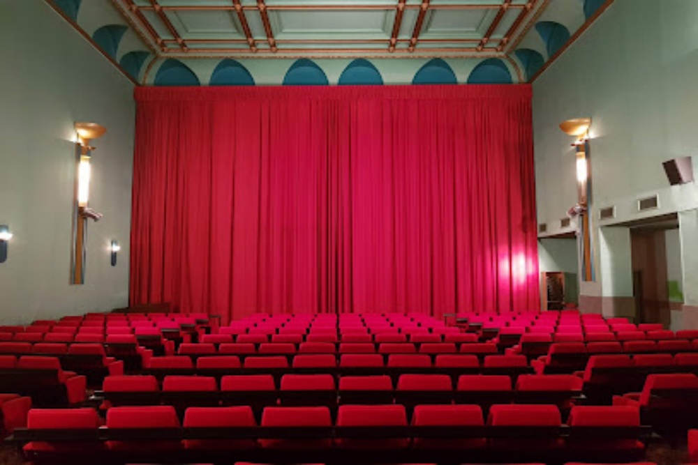 Therapie für Wikinger im Regina Palast