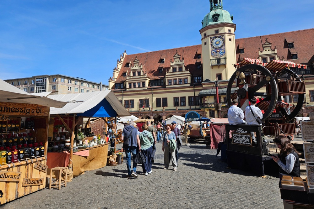 Ostermarkt und Historisches Ostermesse: Marktplatz