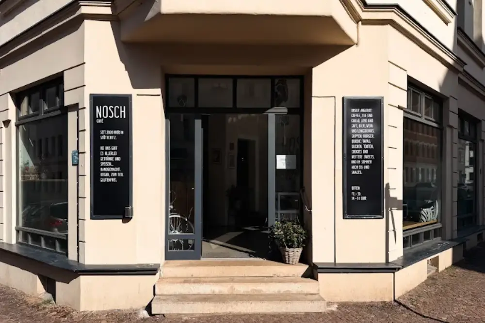 After hours (Singer-Songwriter): Nosch Café & Bar