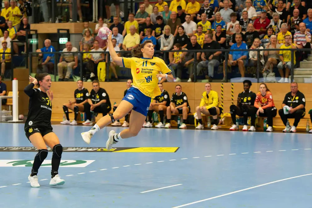 HC Leipzig - TUS Metzingen: Sportcenter Markranstädt